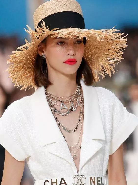 我终于知道奢侈品为什么贵,盘点贵到离谱的奢侈品