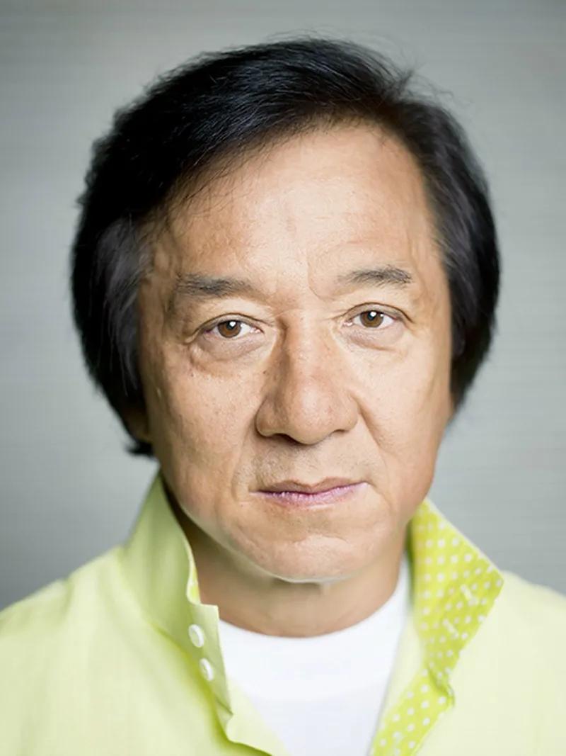 三十年过去了，不忍心再看成龙