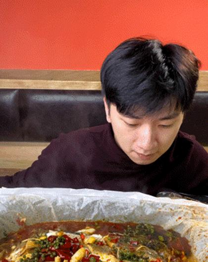 一年能卖出300万串羊肉串,摆摊卖羊肉串一年赚500万