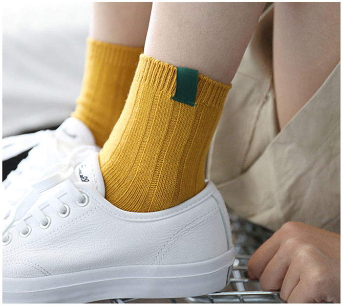 袜子该怎么穿更好看呢,袜子怎么穿才能穿的最好看最舒适