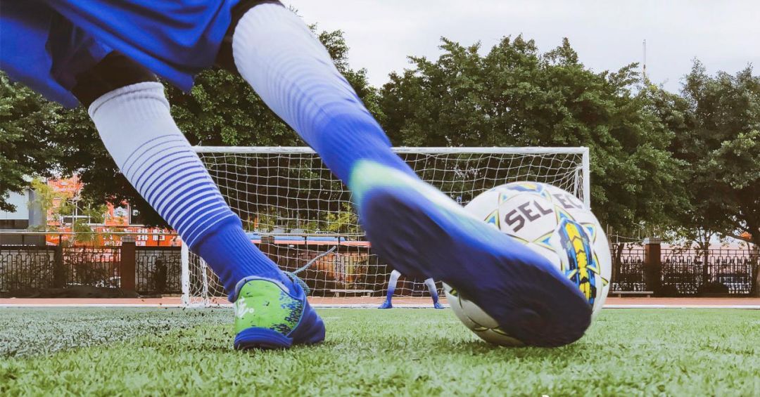 青少年足球位置,青少年足球情况