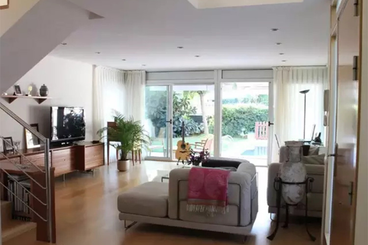 “世界足球先生”梅西,连房子的设计都体现着对足球的深沉热爱。