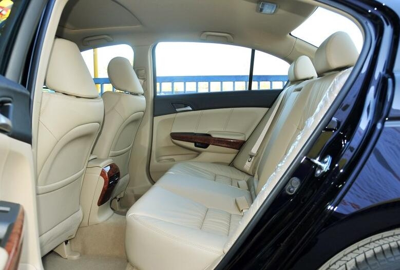 最省油的本田车小型两厢,省油耐用二手车本田雅阁