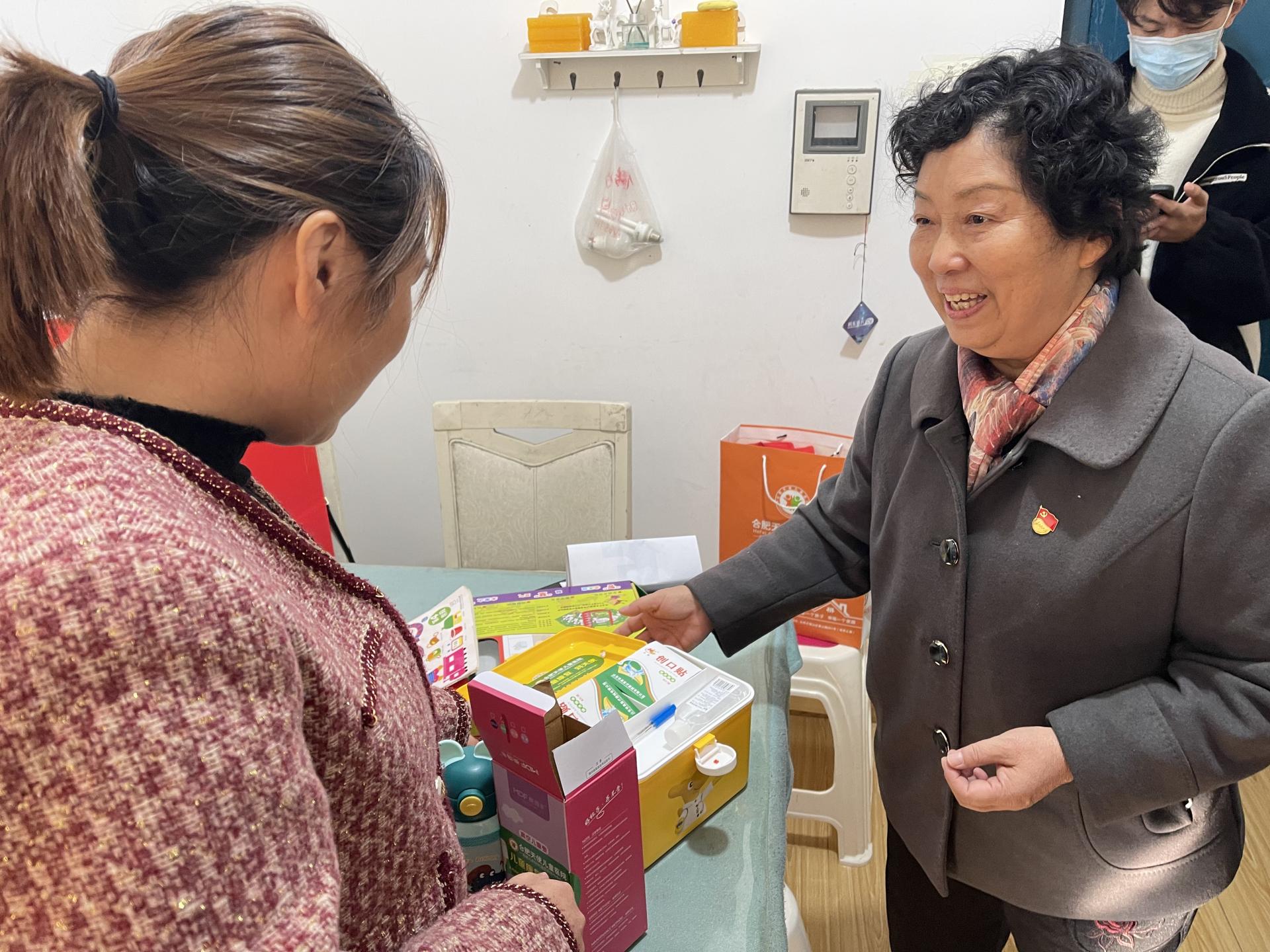 合肥天使儿童医院开展暖心家访爱的路上只要坚持就会有奇迹