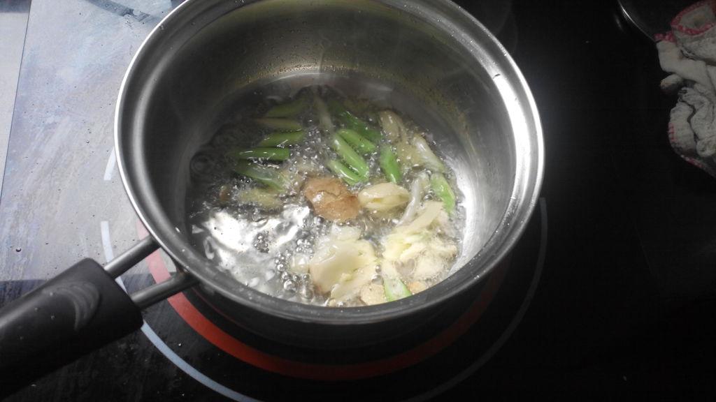 手工挂面怎么下好吃又简单,蔬菜挂面营养