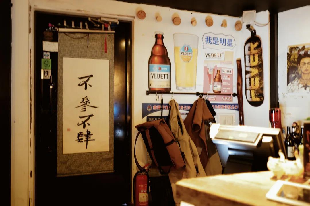 青岛即可以看海还能吃海鲜的地方,去青岛吃好海鲜看大海心情自然好