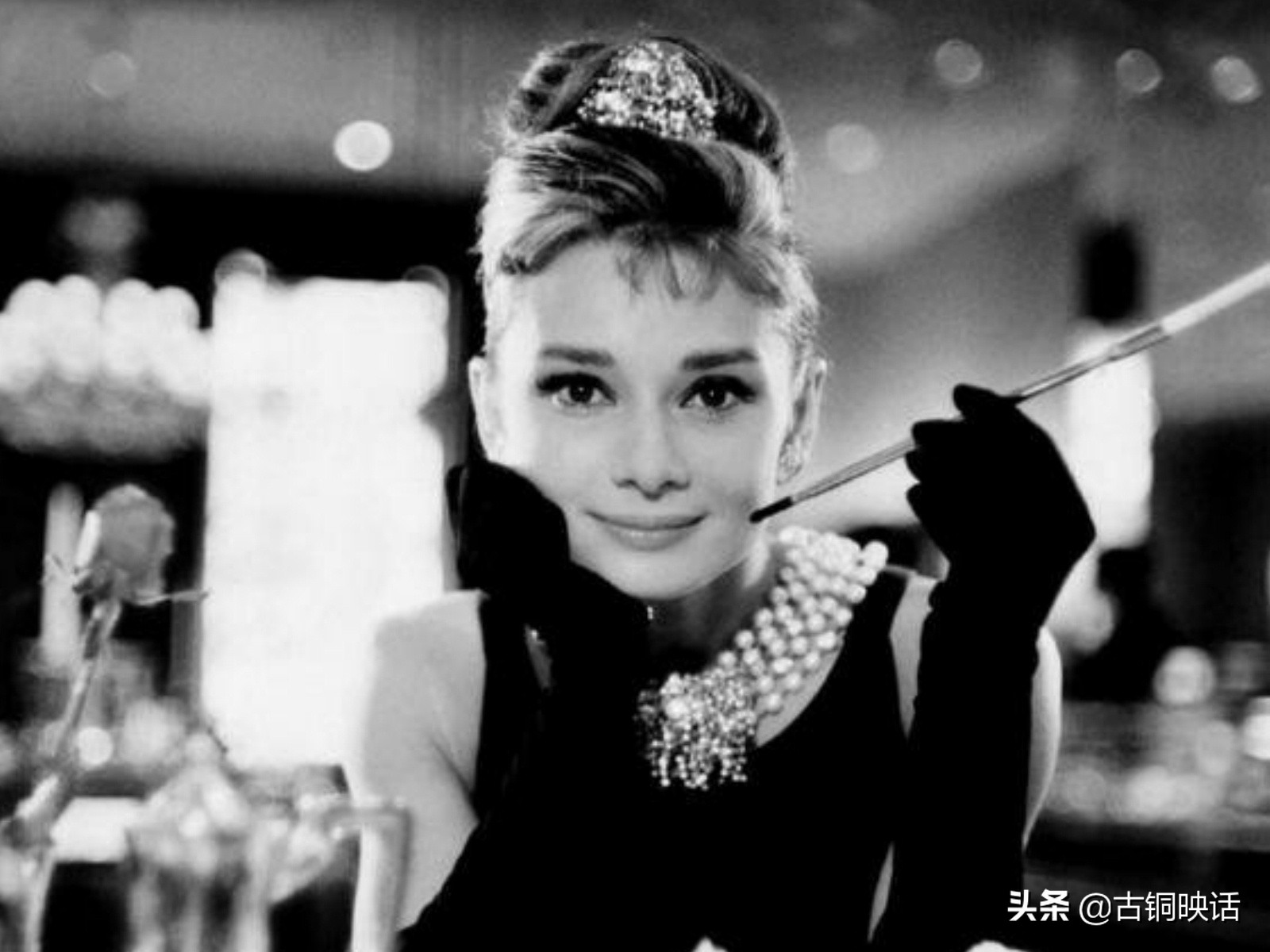 奥黛丽赫本黑色贴画,奥黛丽赫本戒烟