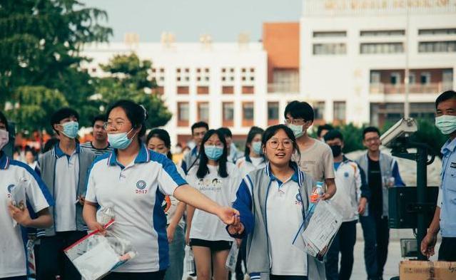 本科二批滑档能继续报专科吗,本科二批滑档的专科会优先录取吗