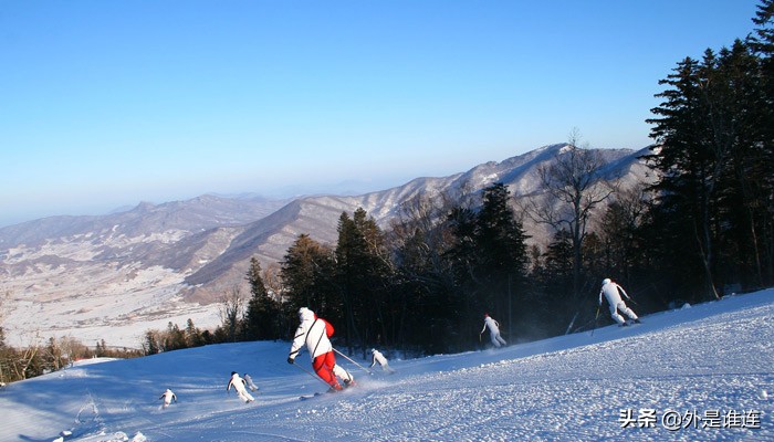 很喜欢滑雪的这种感觉,各位热爱滑雪的小伙伴们
