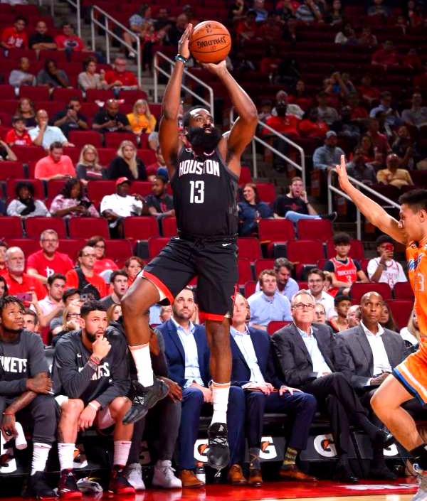 火箭哈登第一场比赛,火箭哈登首秀惊艳全场