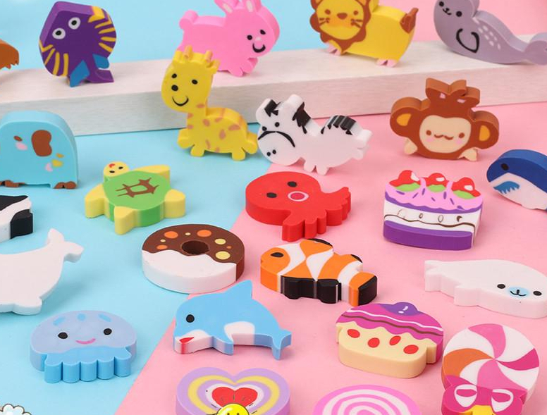 笔里藏刀危险文具家长需警惕,笔里面的成分有毒吗