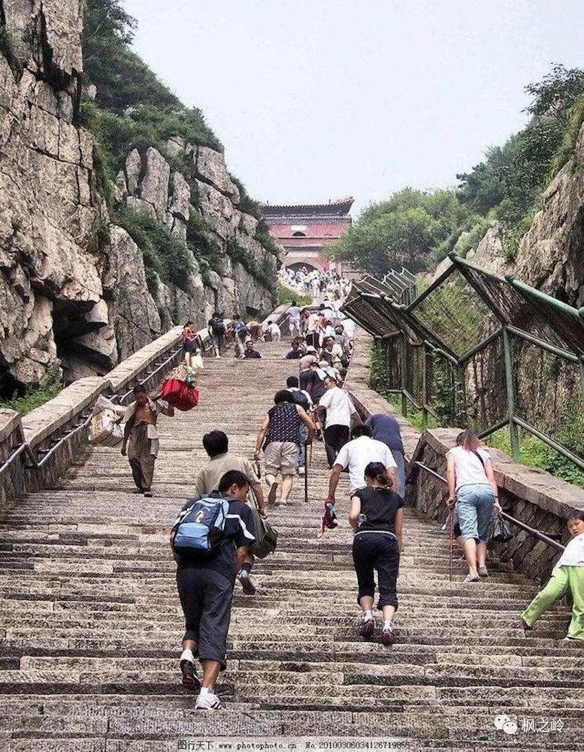 灞变笢鍗拌薄浼樻儬,灞变笢鍗拌薄鍙ゅ煄