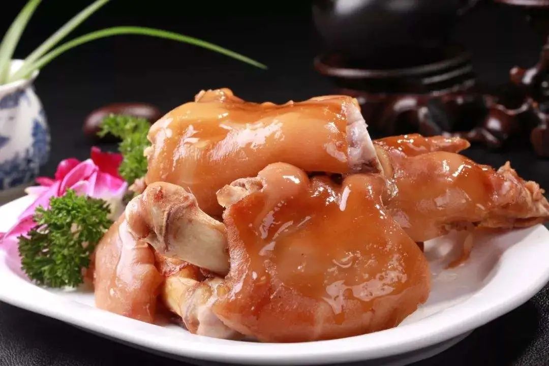 炖猪蹄怎么不粘锅底,炖猪蹄不要太软