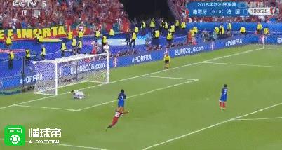 c罗进点球本泽马情不自禁庆祝,c罗进点球