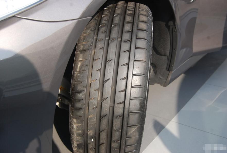 为什么宝马轮胎不怕偷,为啥说奥迪的轮胎偷不走