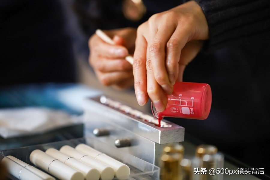 自制口红化学实验总结,diy口红配方精准克数