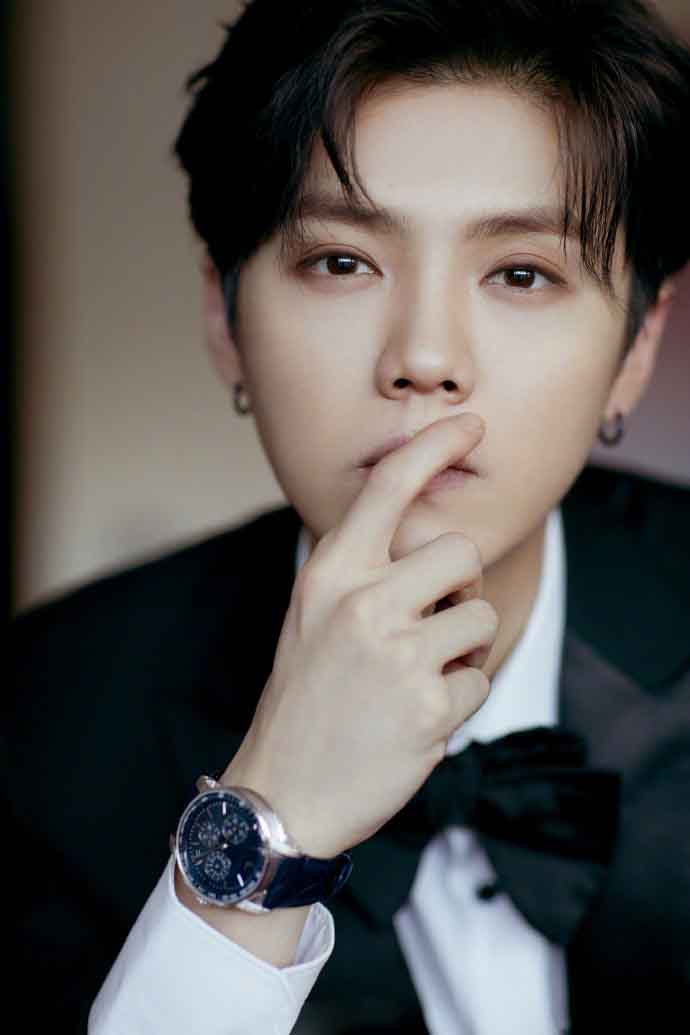 鹿晗解说欧洲杯曼联,曼联铁粉鹿晗