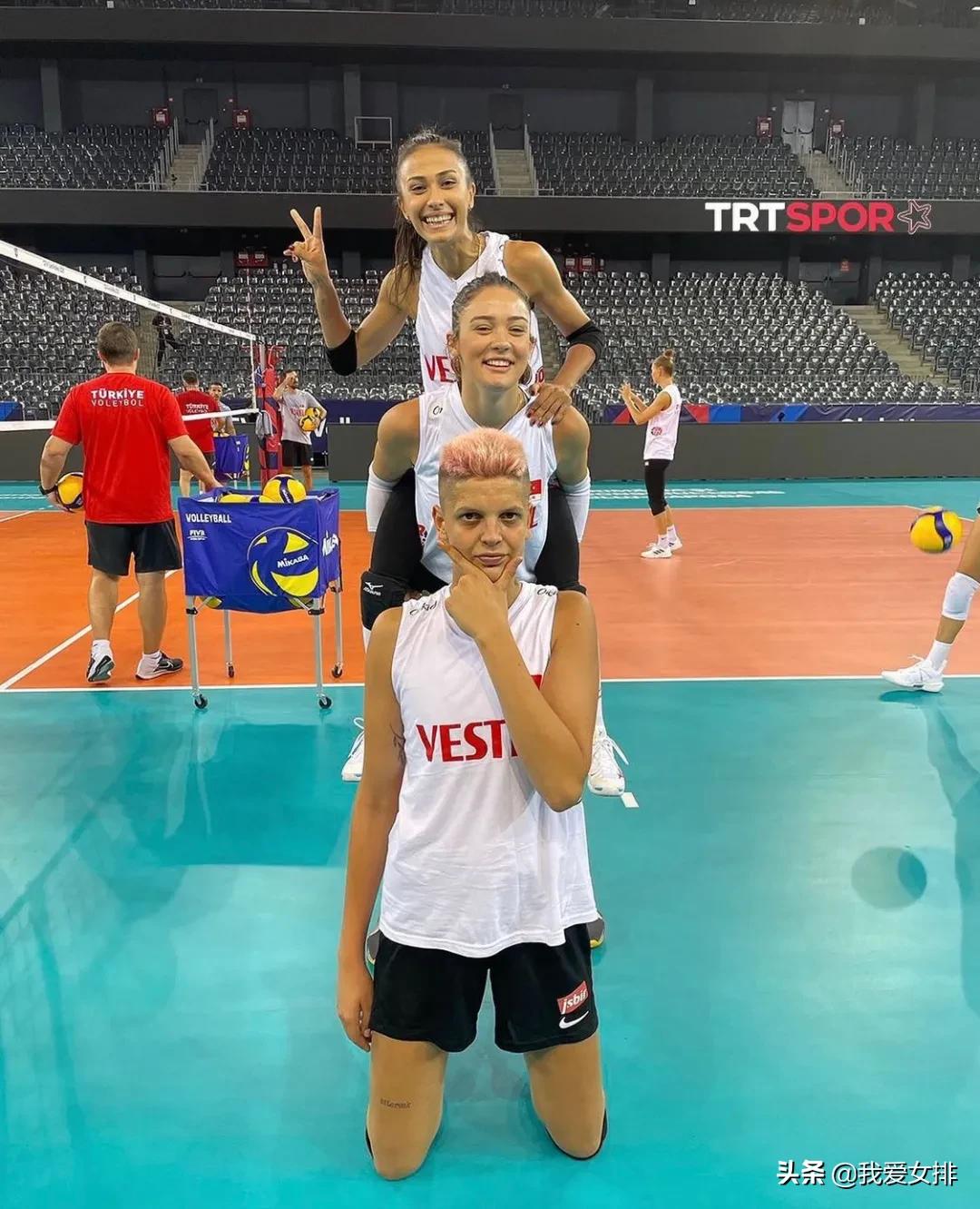 欧锦赛女排2021塞尔维亚对意大利,女排欧锦赛今日比赛结果