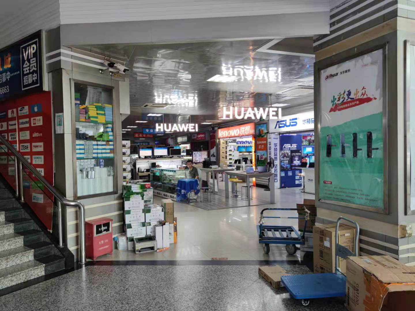 线下电脑城为什么越来越坑,直播装机和线下电脑城哪个靠谱点