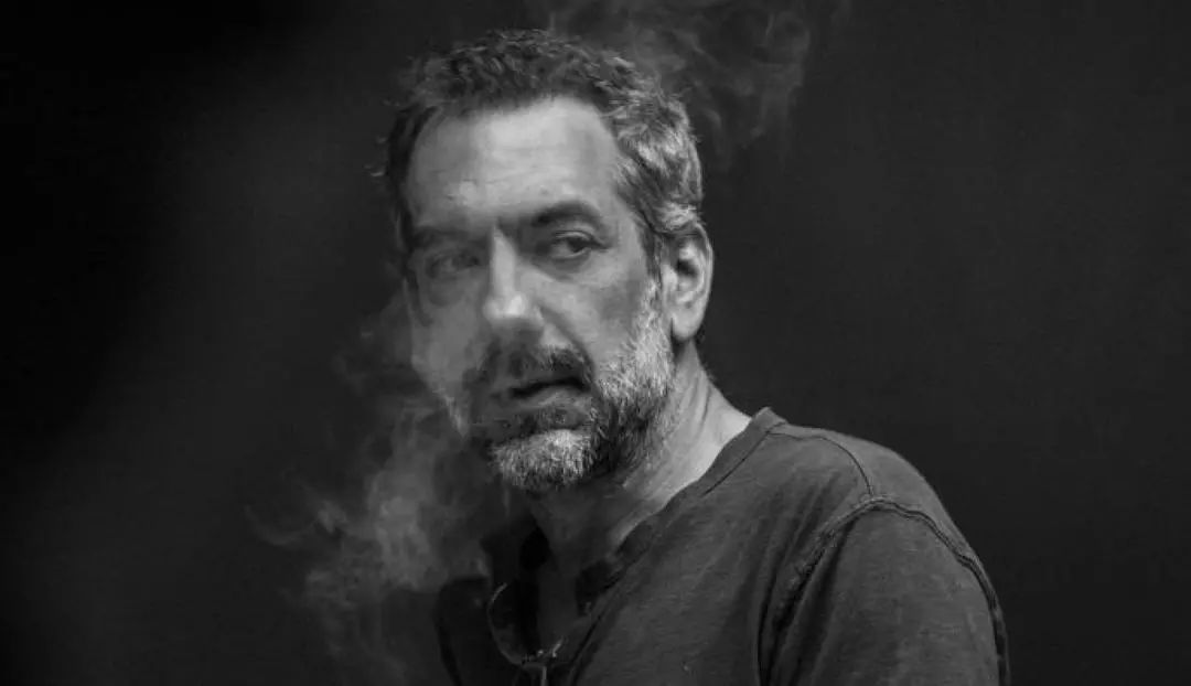 卸完妆怎么看出来卸干净了,卸完妆眼睛看事情发白