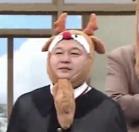 金珉锡边伯贤古装,金珉锡鲷鱼帽子