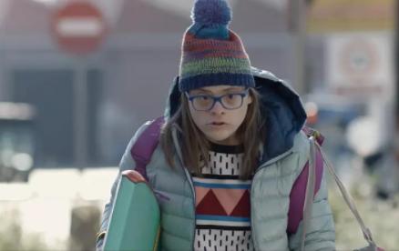 《篮球冠军》被片名毁掉的好片，一支残障球队获得了篮球赛亚军