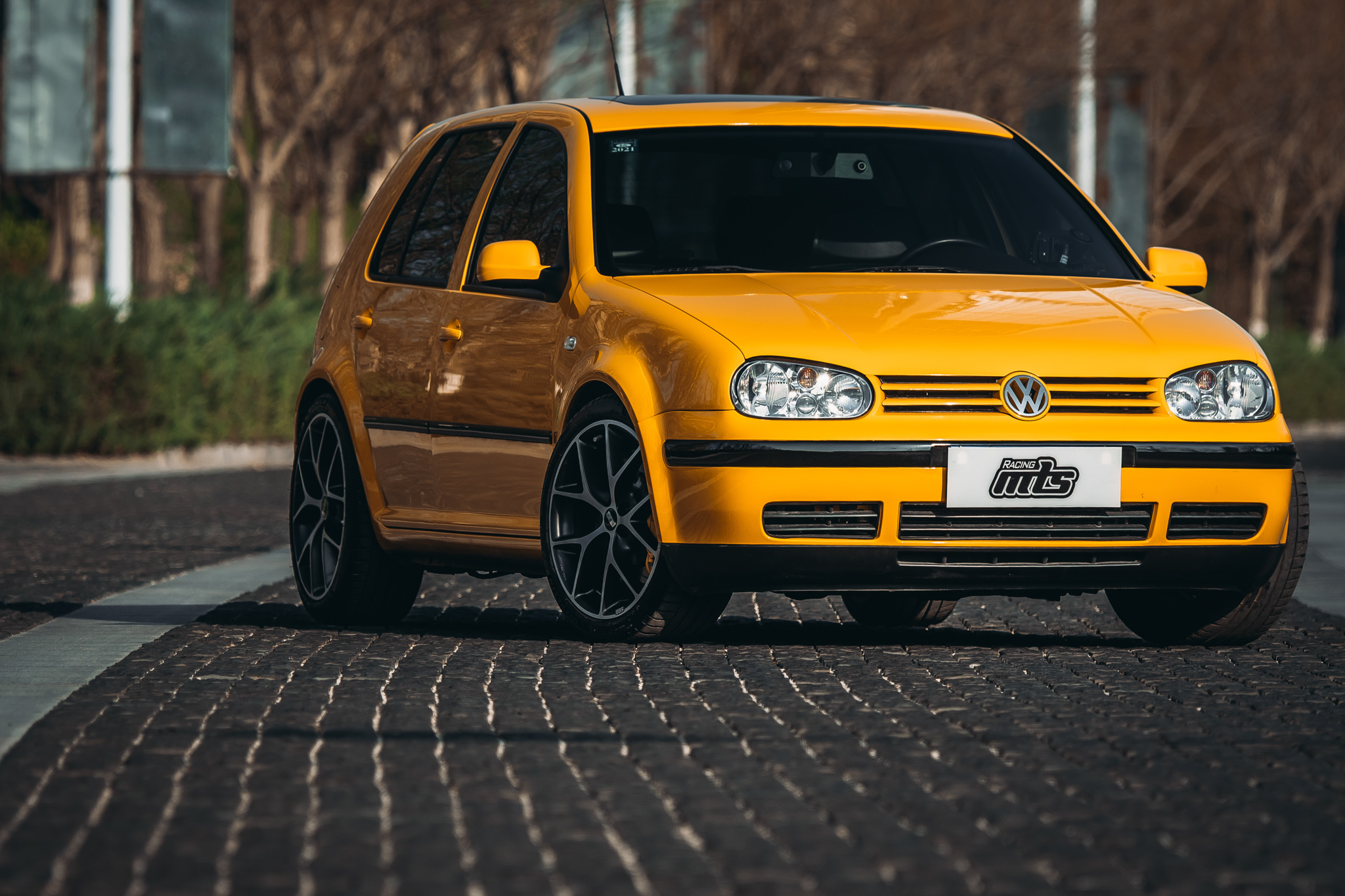 老款的高尔夫4值得入手吗,2万买老车改新车