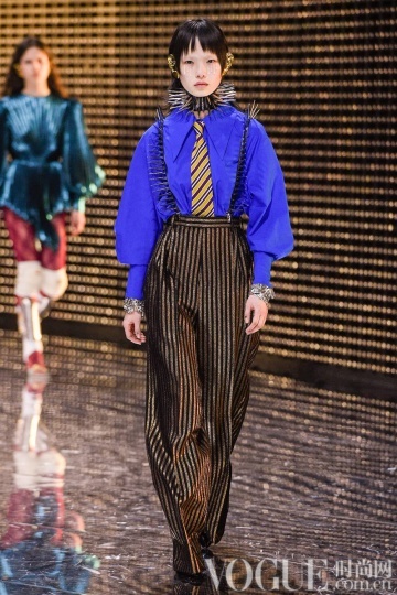 这个夏天没有显白单品,这个夏天没有紫色系穿搭你就输了