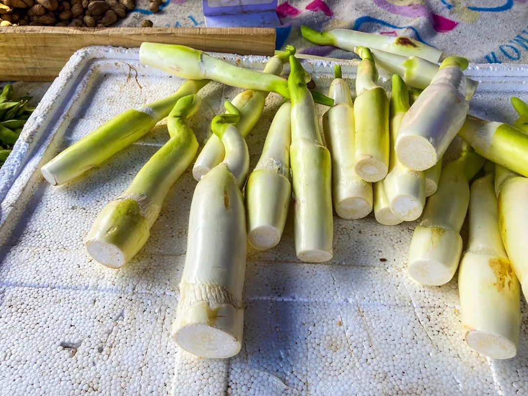 不错挺便宜的早市,附近比较旺的早市