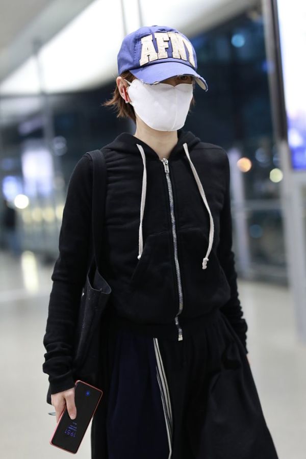 马伊琍吊带裙穿搭,马伊琍马甲裙穿搭