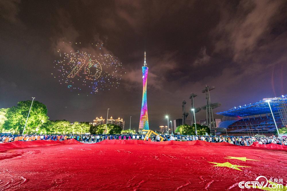 陕西榆林通报“副局长乘奥迪闯会场”事件