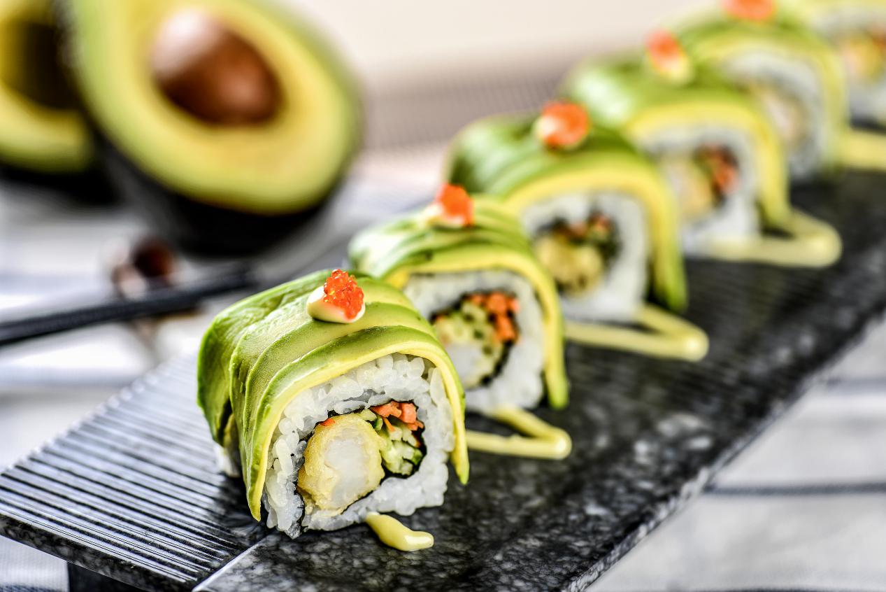 过分成熟牛油果能吃吗,牛油果什么情况下不能吃了