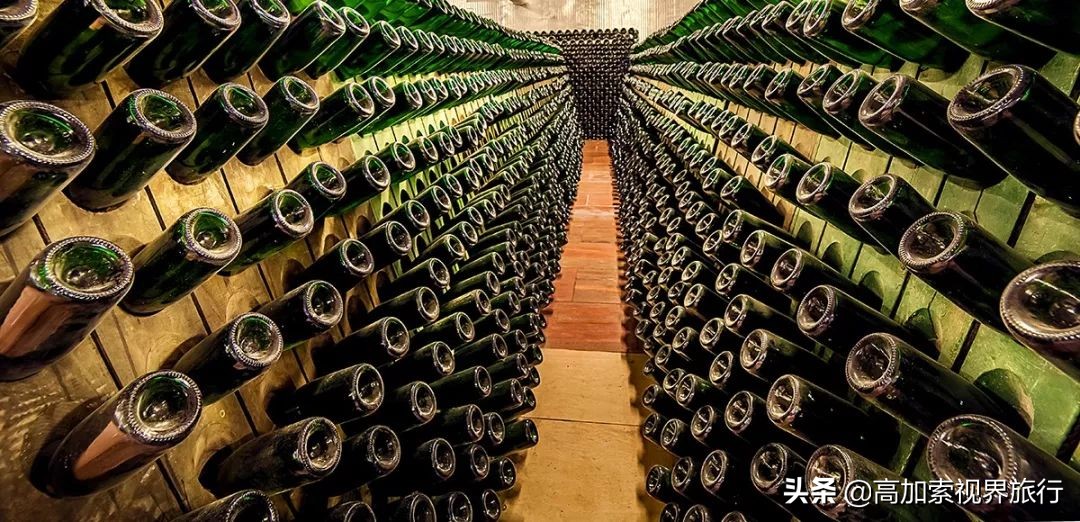 格鲁吉亚红酒怎么来的,格鲁吉亚红酒在当地贵不贵