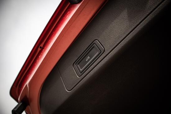 触感肉测小姐姐直呼好嫁的瑞虎7PRO