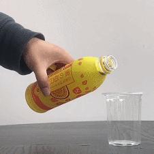 这20+款新饮品，我们喝出了打屁虫、清新剂、中药丸的味儿……