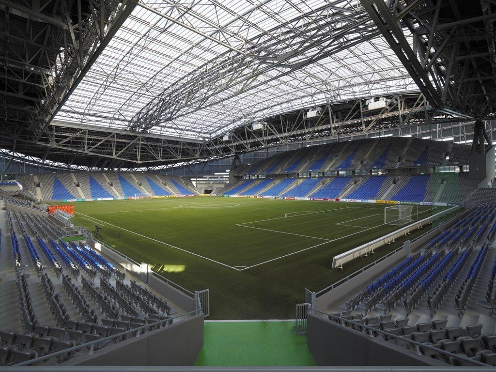 哪些球场可以全封闭,全球有多少个高尔夫球场