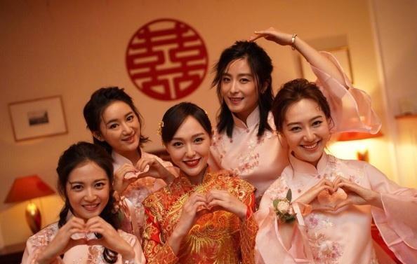 伴娘婚礼当天需要做些什么,一个伴娘的婚礼伴娘要做什么