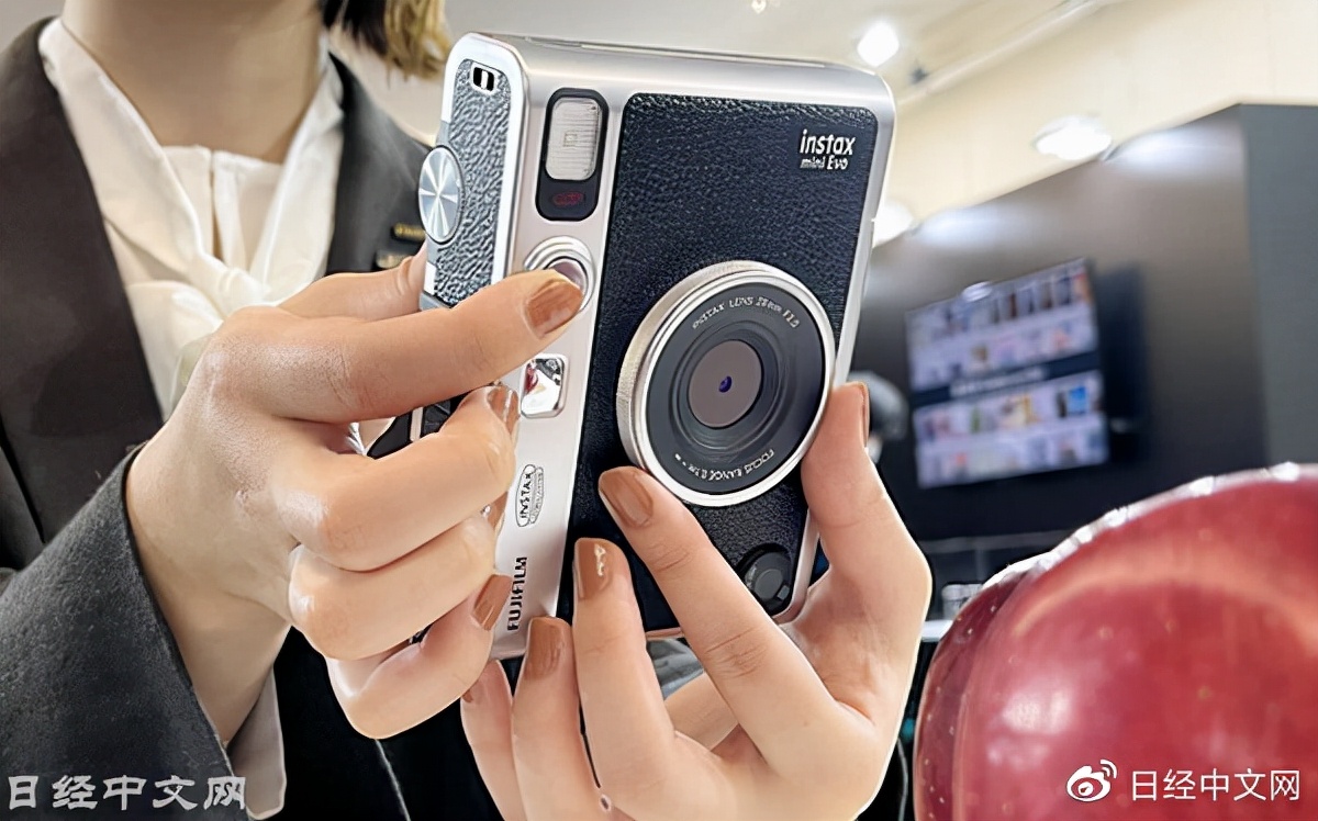 富士拍立得怎么拍复古风格的照片,富士拍立得复古款最好的