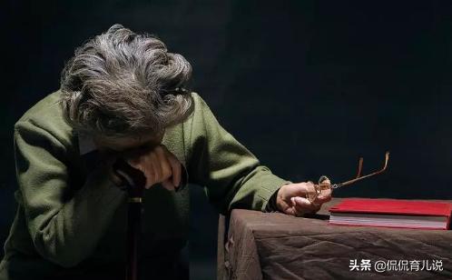 远嫁的女儿没法陪伴父母养老,远嫁老了应不应该回自己老家养老