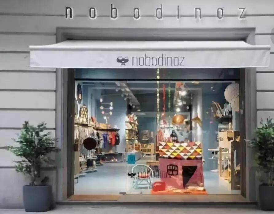 橱窗照片怎么消除反光,橱窗反光怎么解决