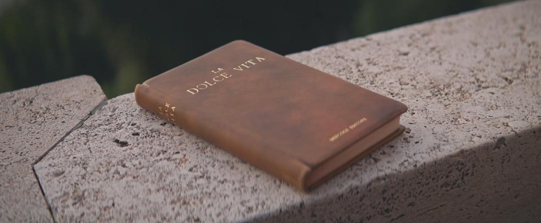 法拉利roma白外黑内,法拉利roma白色硬顶