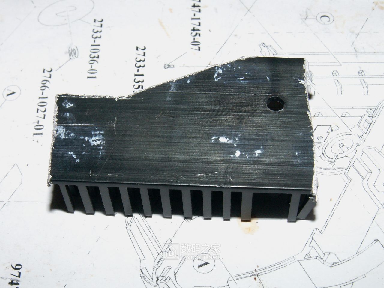 18v电钻锂电池怎样改装充电宝,怎样改装19.5伏锂电池电钻