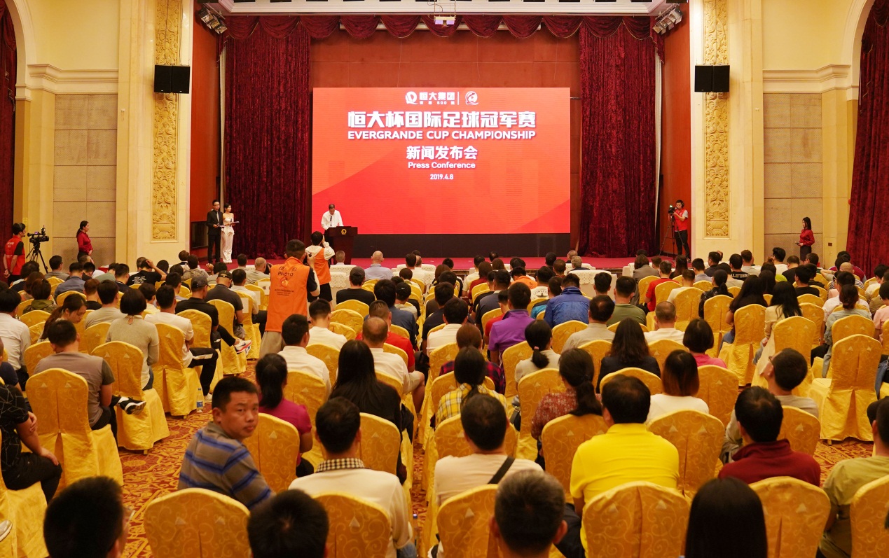 恒大足校青训小将爆发,助推球员成长方法