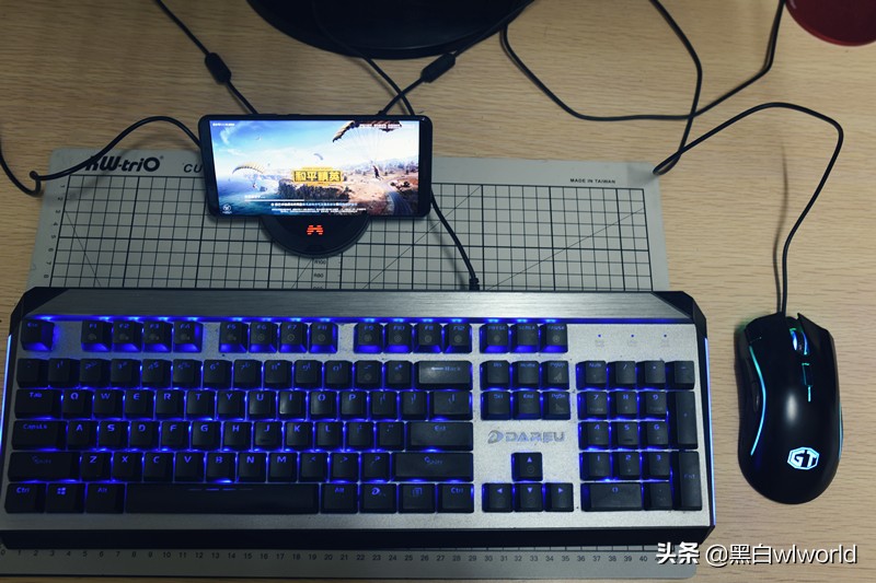 和平精英官方吃鸡键鼠,黑匣子和平精英