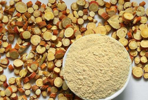 李佳琦直夸的国货小白灯，28天“点亮”暗黄肌，停用后不反弹