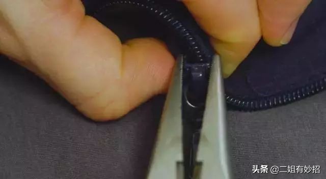 新鞋子前面太窄了挤脚小妙招,新鞋前面挤脚怎么办小窍门