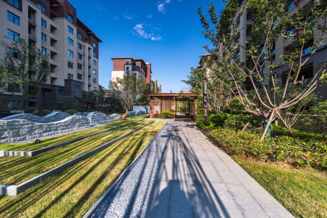 春风十里，人生得意在洋房