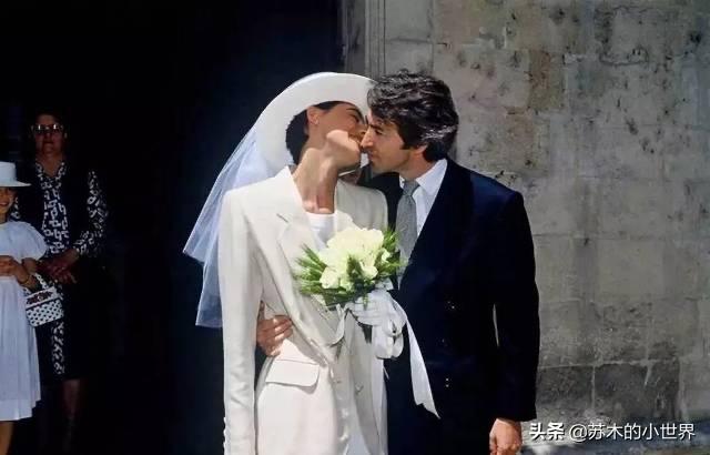 世界十大顶级婚纱设计,高端婚纱设计品牌排行榜