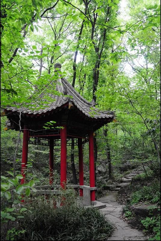 谭延闿墓,谭延闿墓用圆明园的石头