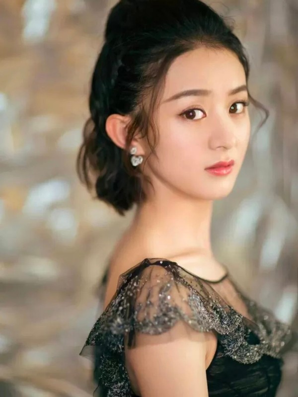 少年感侧边麻花辫短发编发,短发麻花辫清爽的编发教程